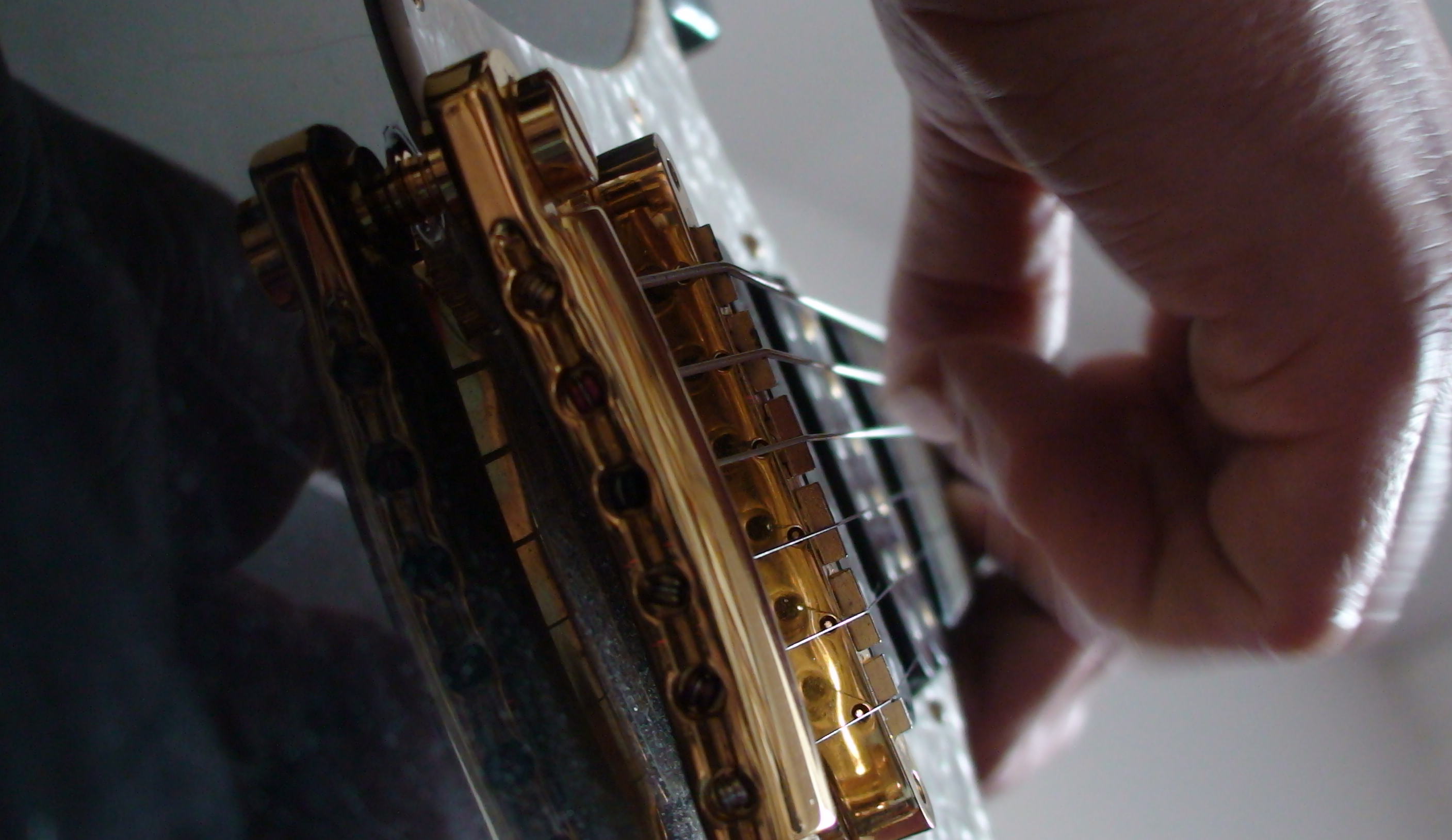 <h1> <b> GITARRENUNTERRICHT  <br />   <h6>individuell, motivierend und effektiv <br /> bei Matthias Ockert in Karlsruhe und online</h6>